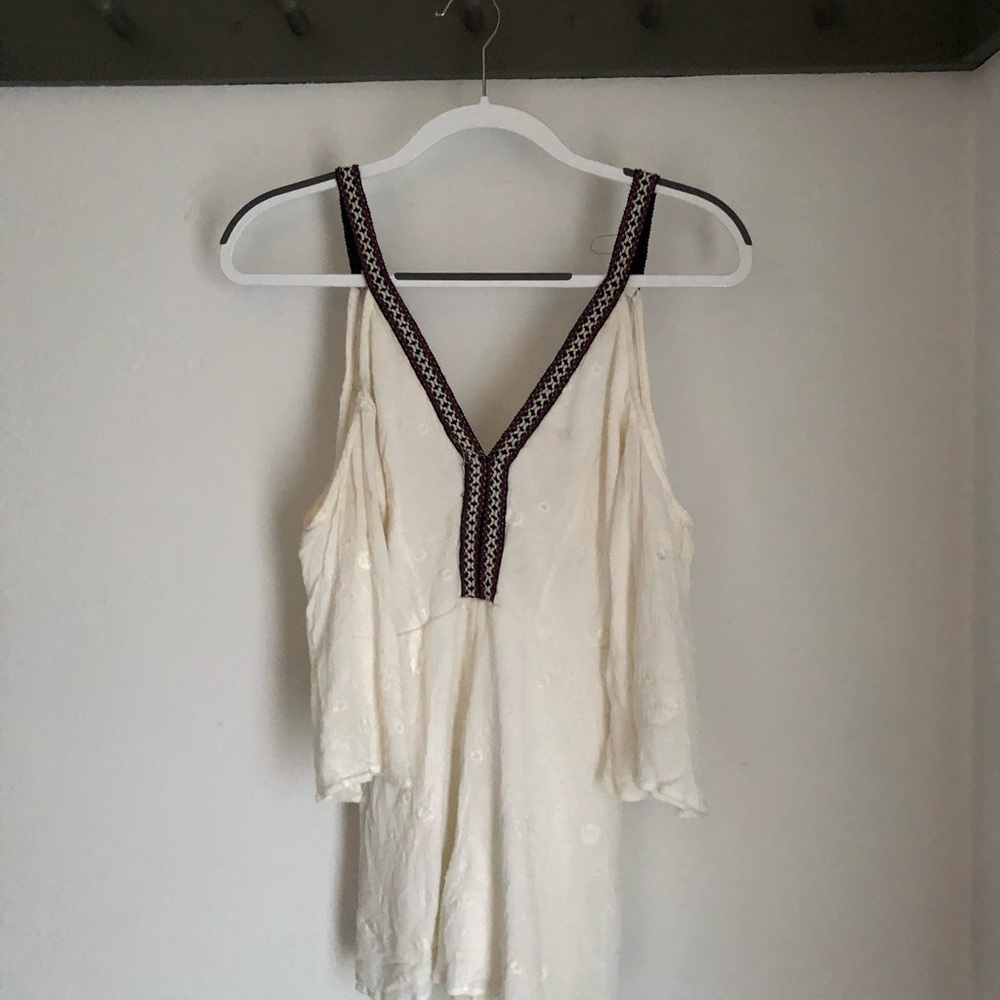 Ruby & Jenna Cut-Out Shoulder Summer White Romper - image 2